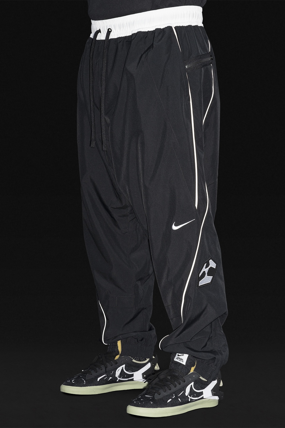 GGG-P2-011 Nike® Acronym® Track Pant Woven Black/Black/White/Black - 18