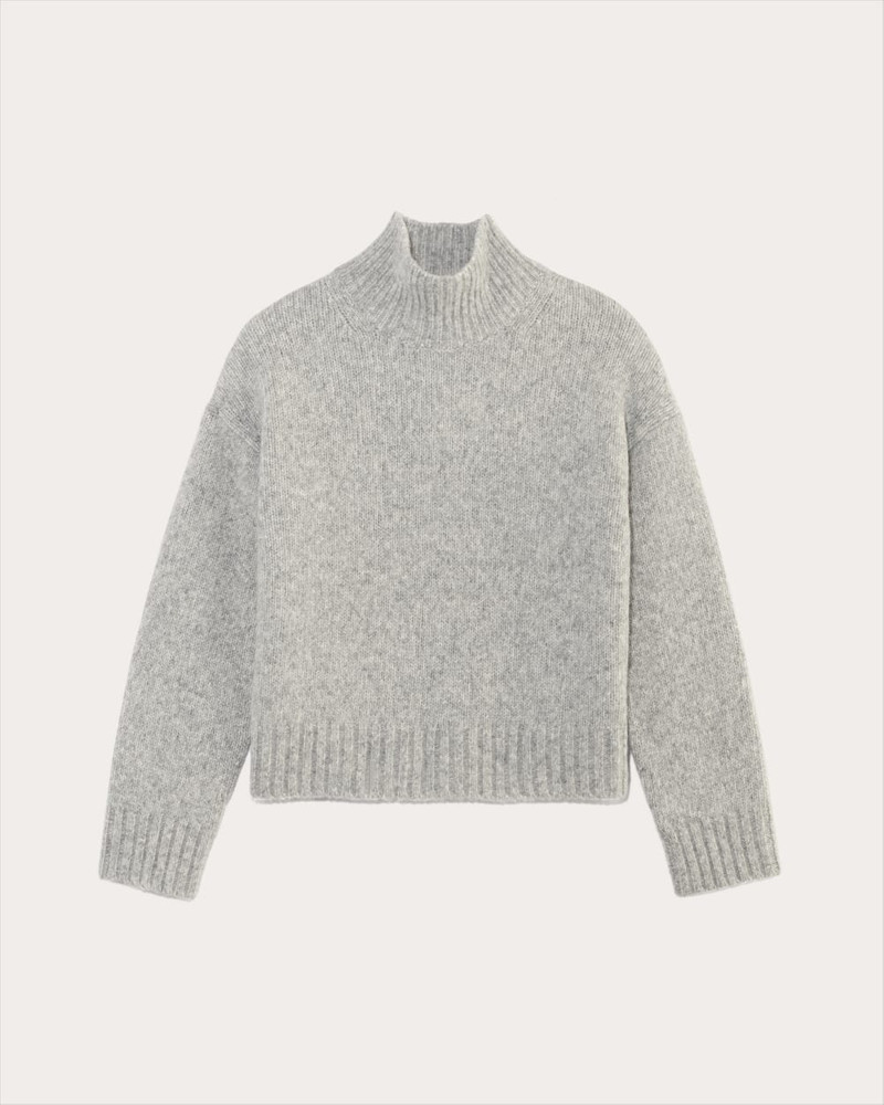 THE CLOUD OVERSIZED TURTLENECK 1