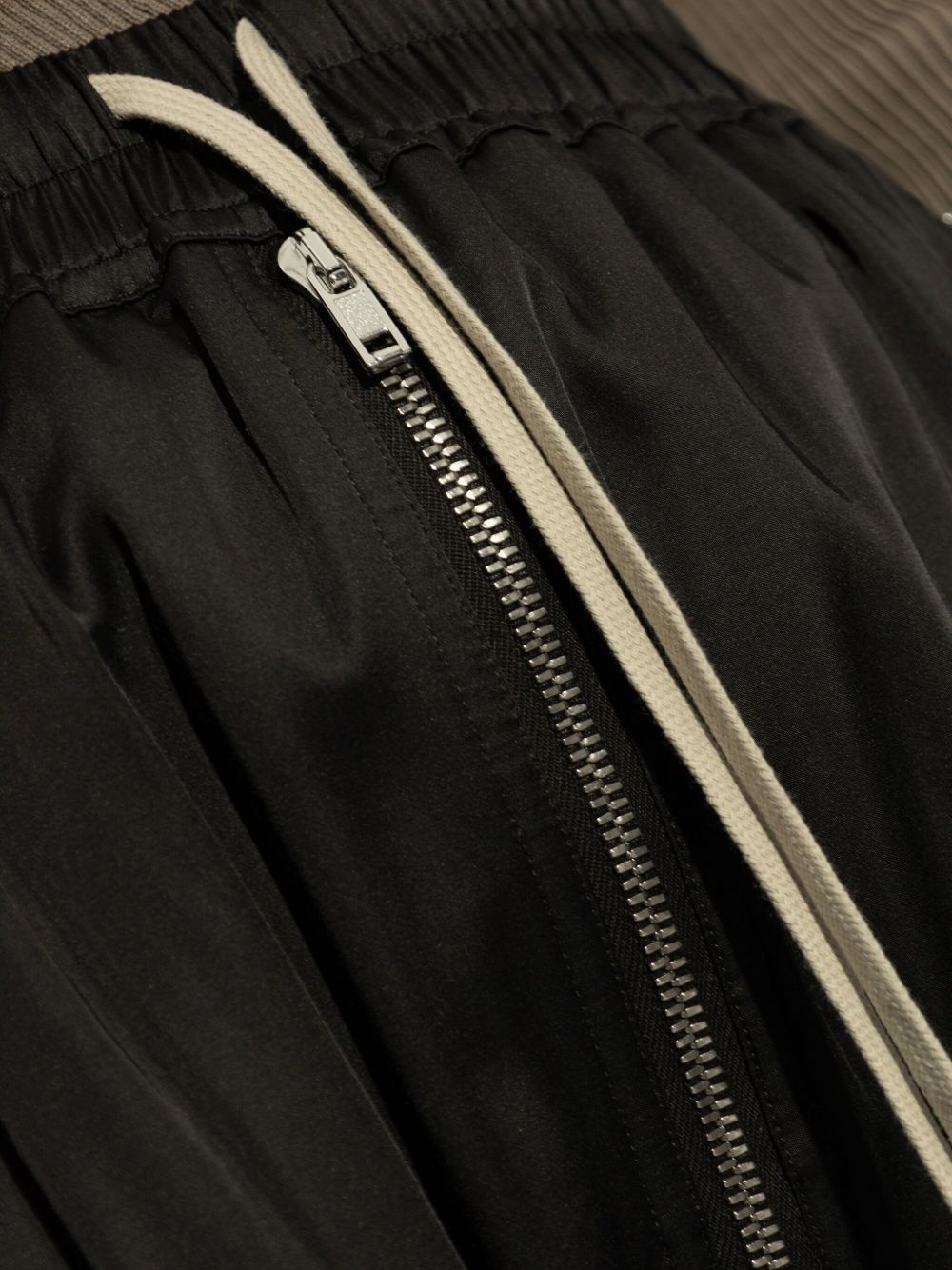 satin trousers - 4