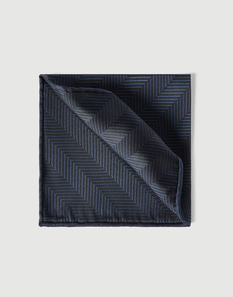 Silk chevron pocket square 1