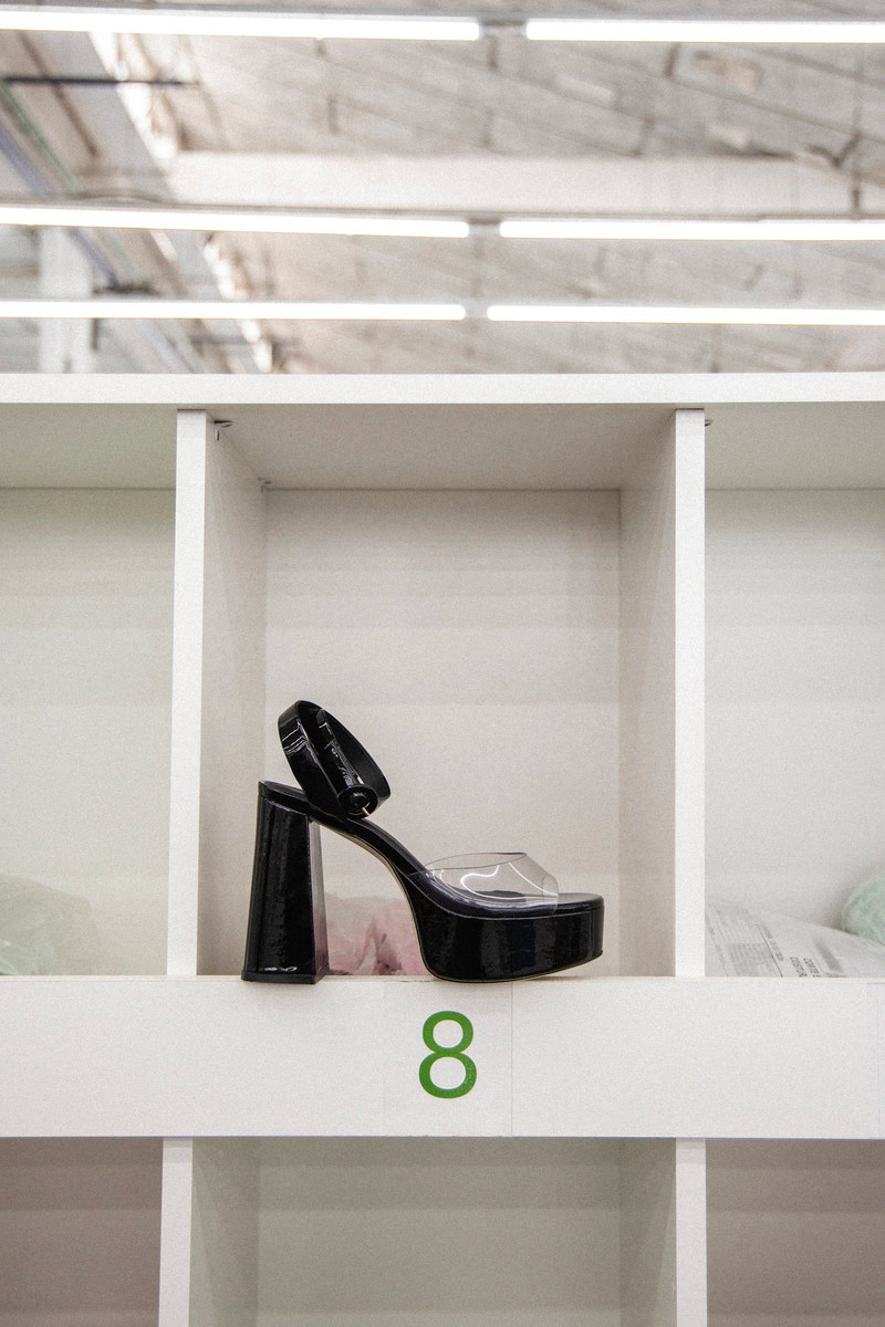 Larroudé Dolly Clear Sandal Black Patent Leather outlook