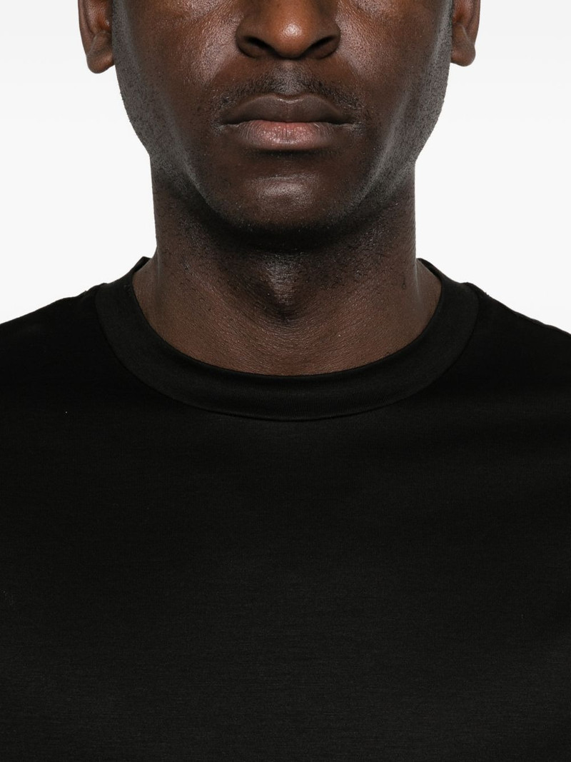 round-neck T-shirt 5