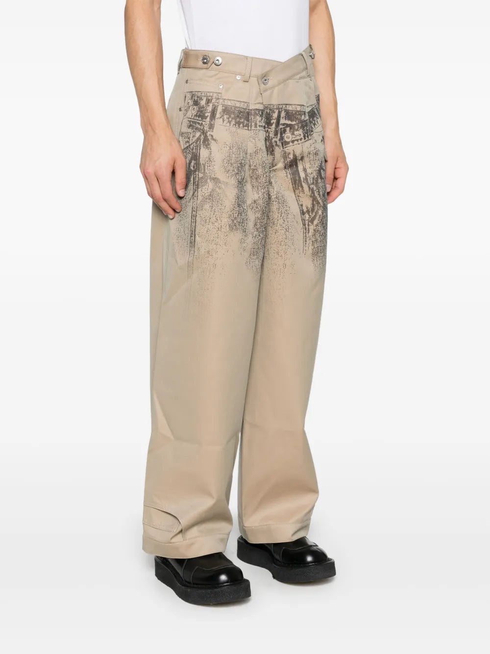 GRAPHIC-PRINT TROUSERS - 3