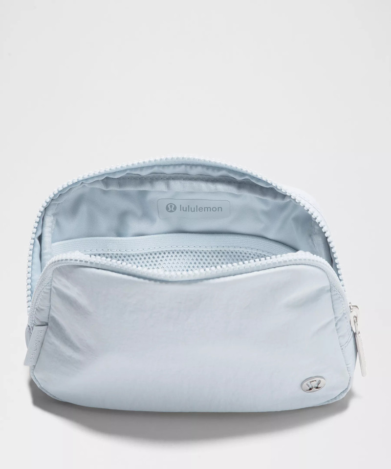 Everywhere Belt Bag with Long Strap 1L 5