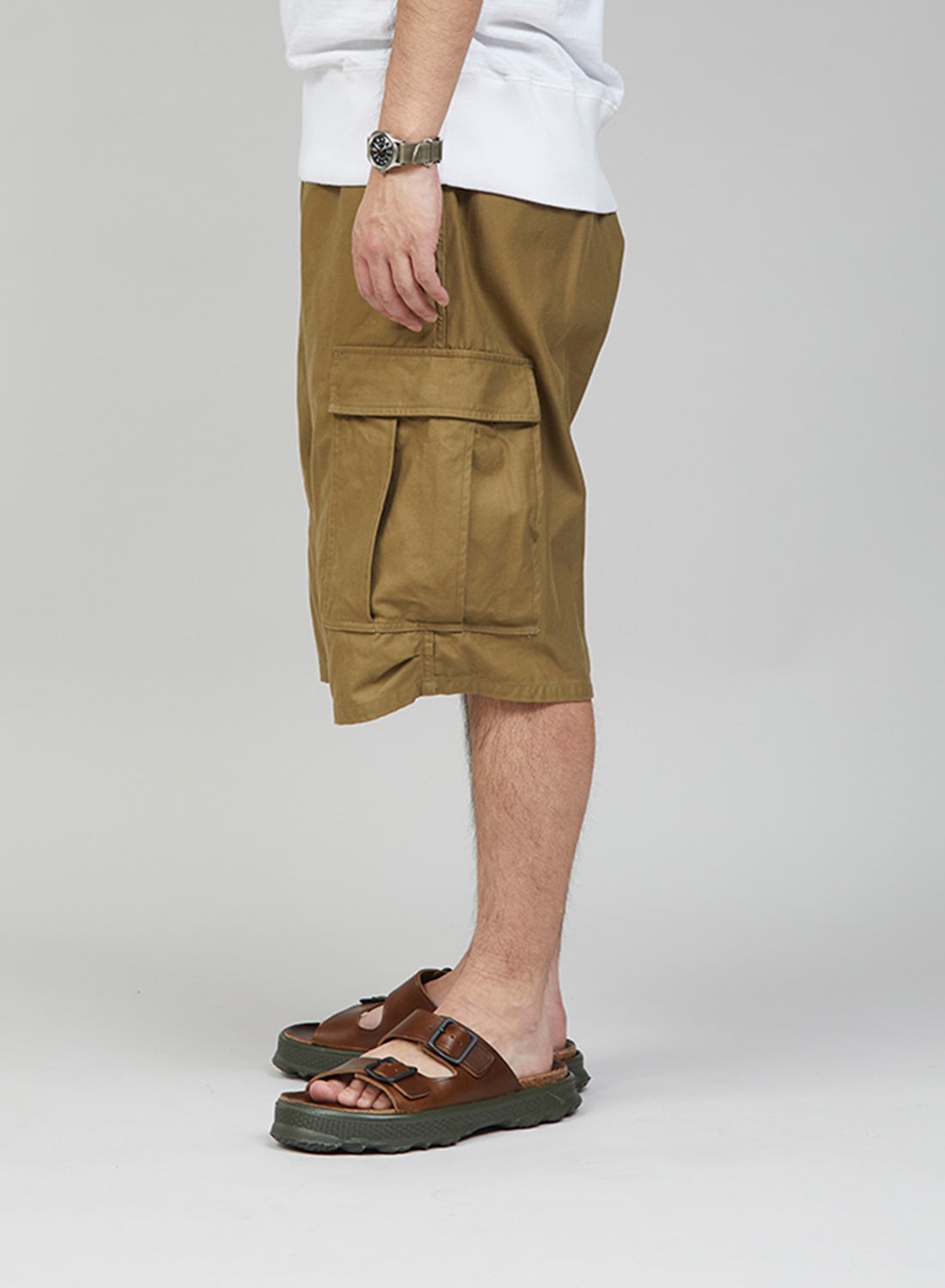 Army Cargo Short in Khaki - 4