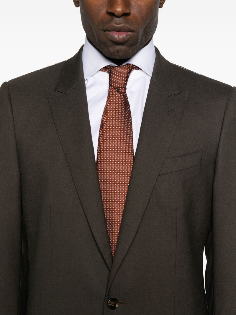 single-breasted wool suit 4