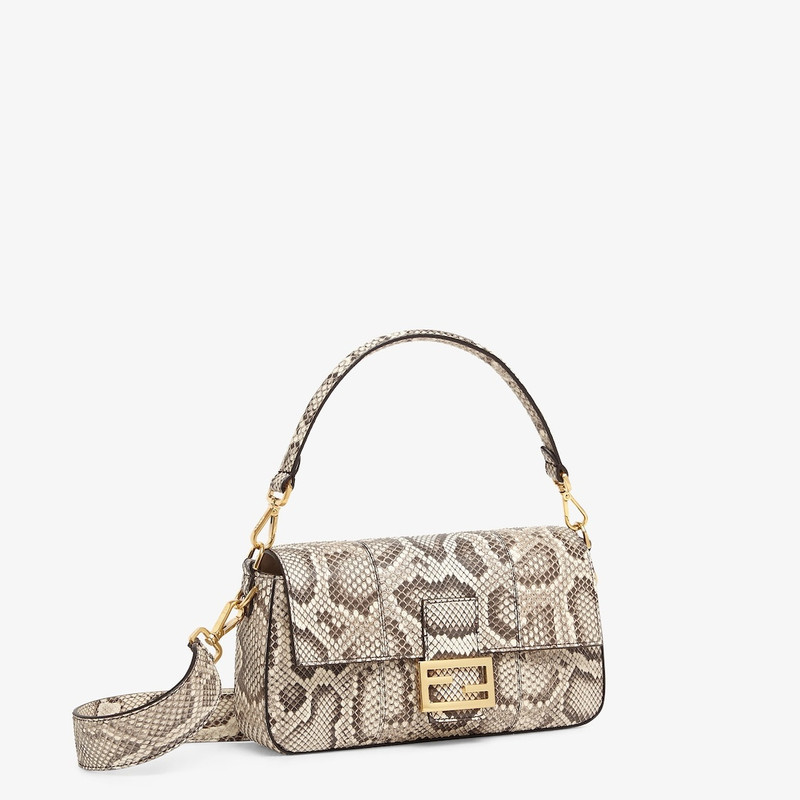 FENDI Baguette outlook