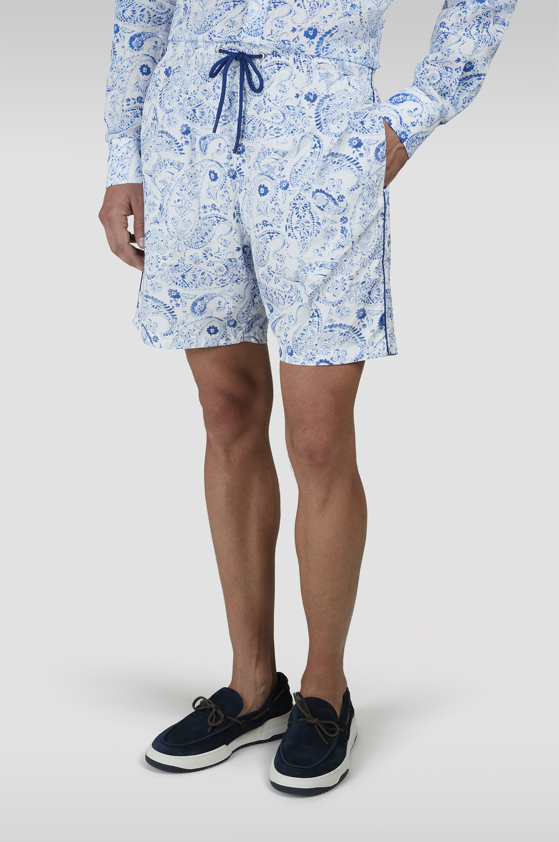 SWIM SHORTS WITH PAISLEY PRINT - 6