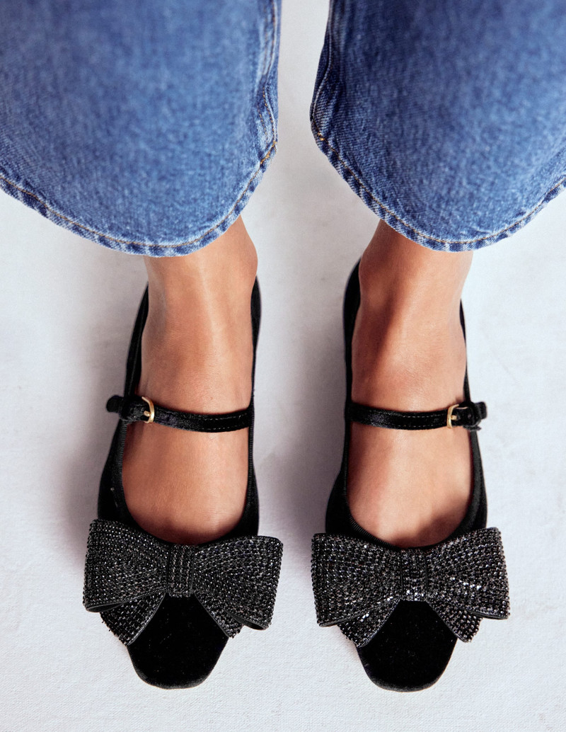 BODEN Embellished Bow Mary Jane Flat-Black outlook