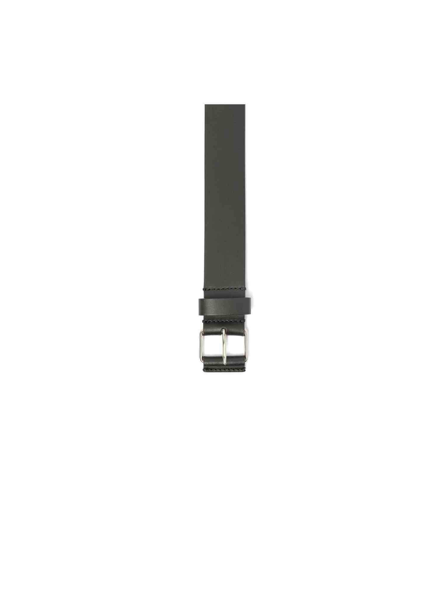 Roll Buckle Belt in Black - 3