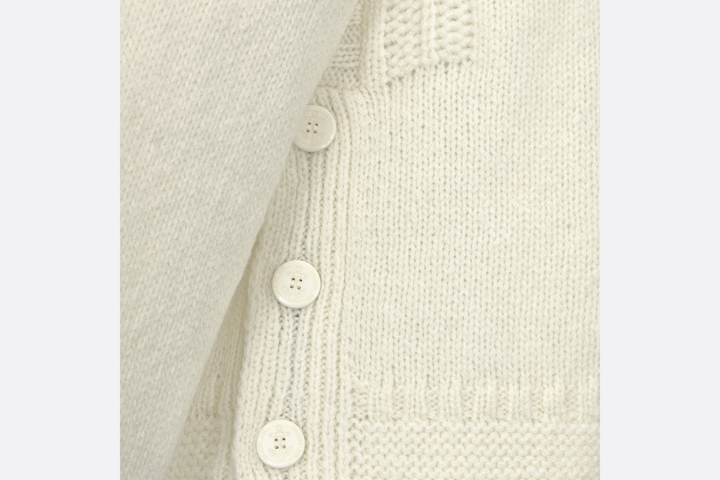 Short Sweater - 3