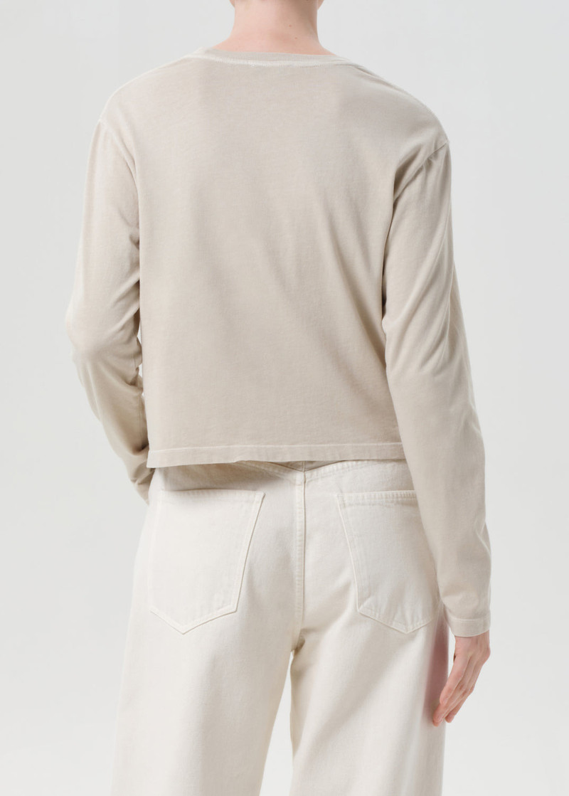 AGOLDE SYDNEY LONG SLEEVE TEE IN RICE GRASS outlook