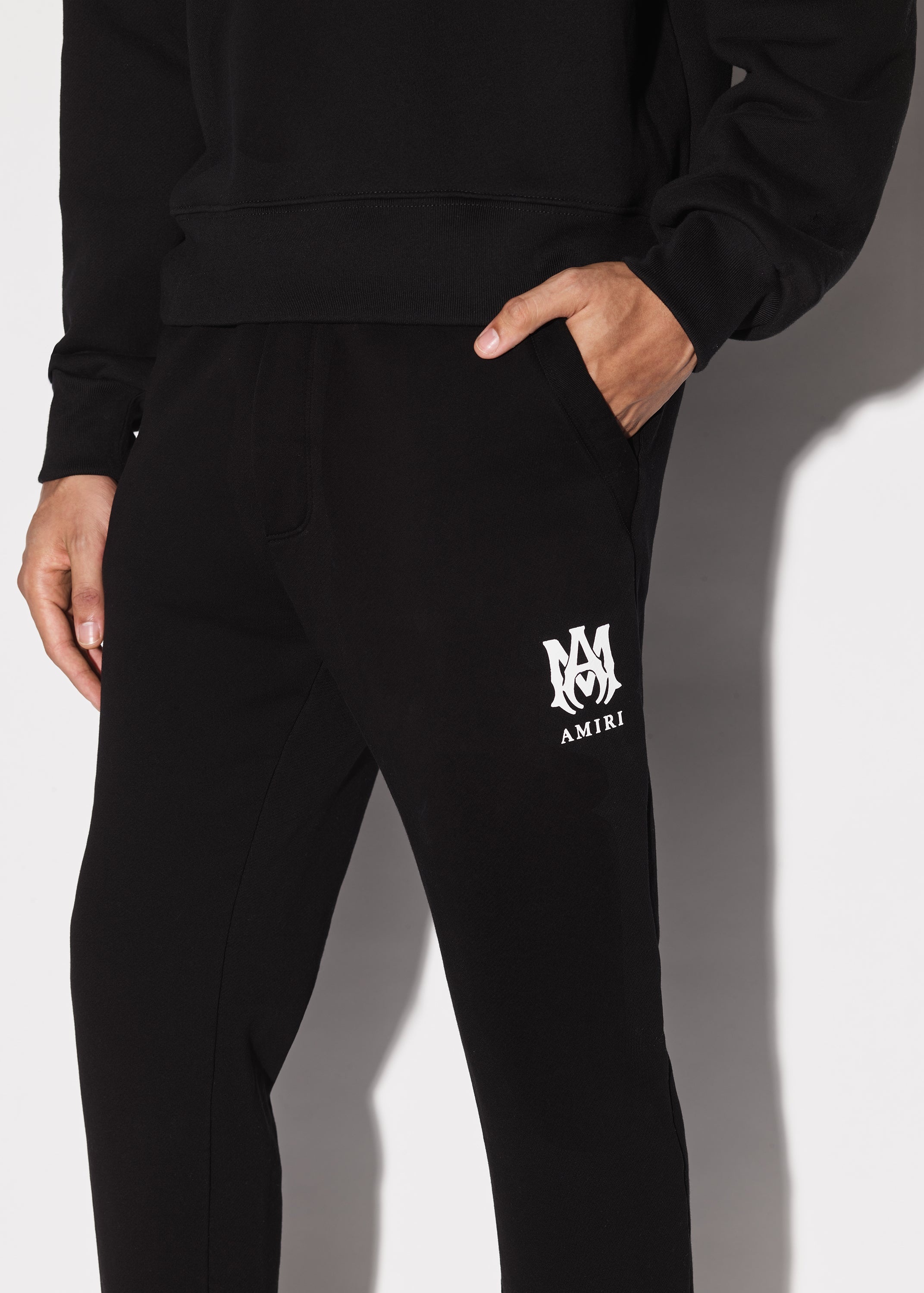 M.A. CORE LOGO SWEATPANTS - 5