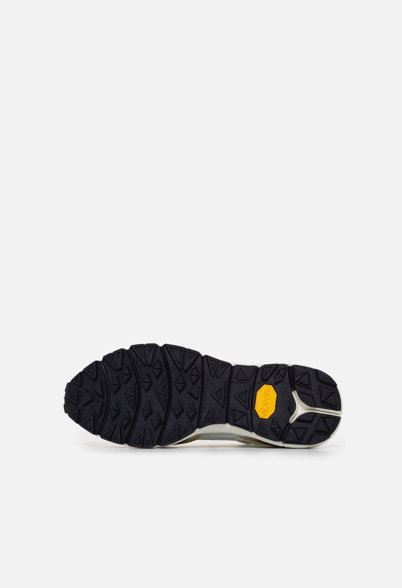 EDITION ONE RUNNER 6