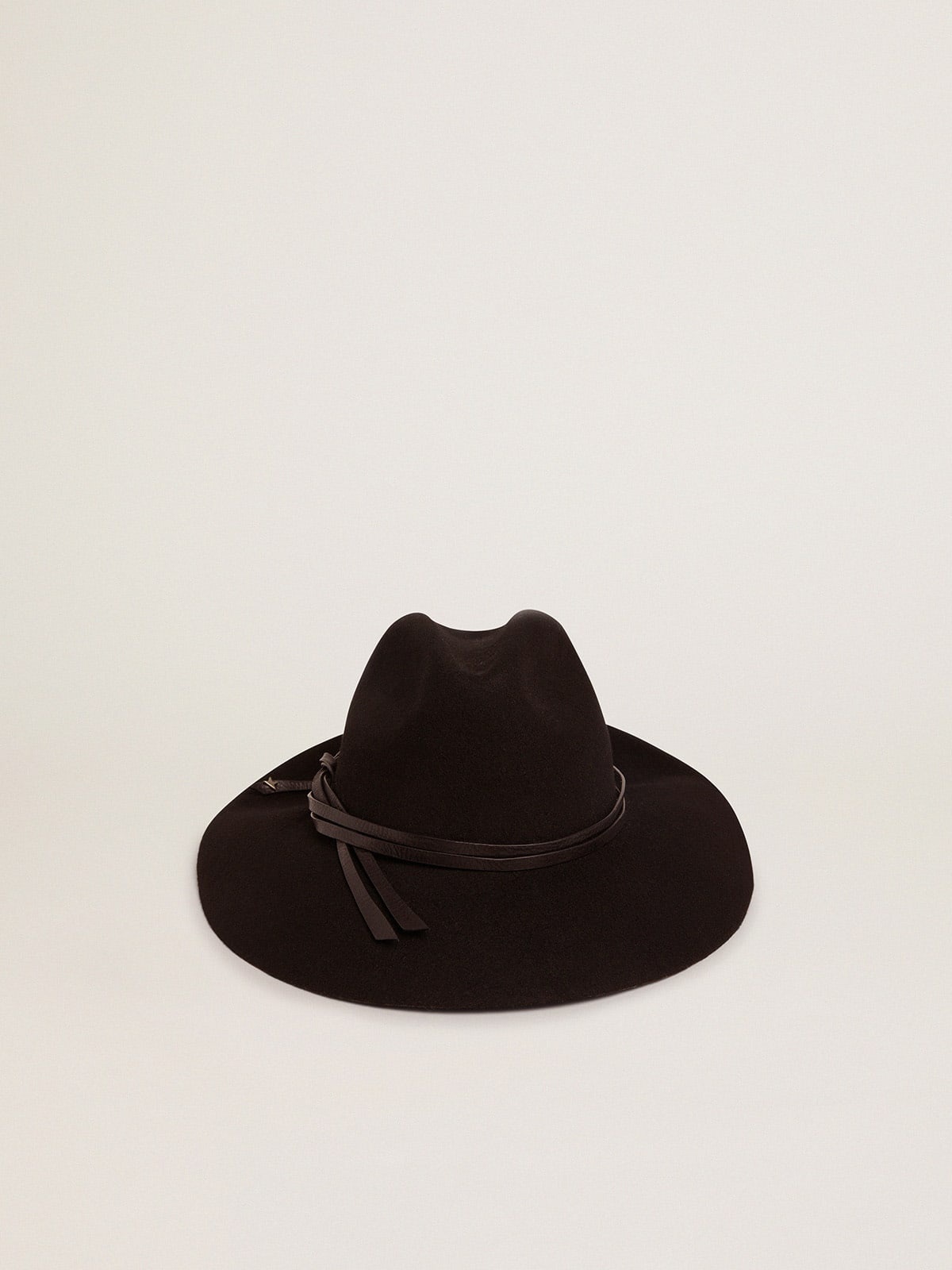 Black hat with leather strap - 1