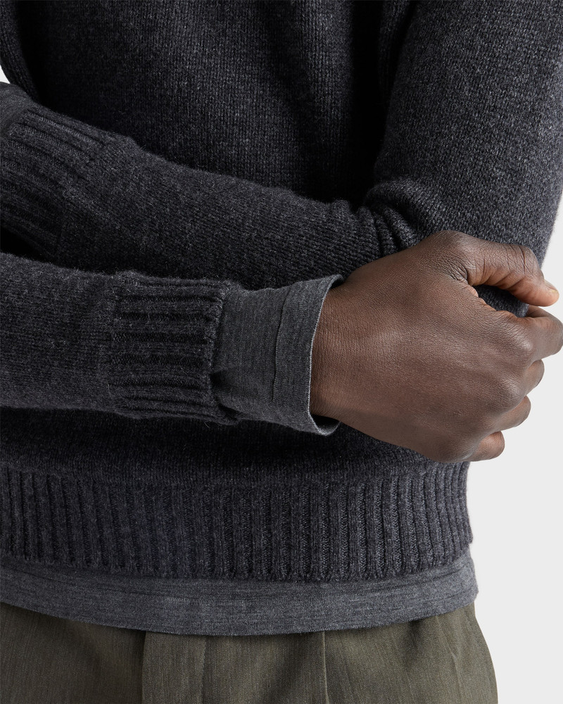 Cashmere crew-neck sweater 4