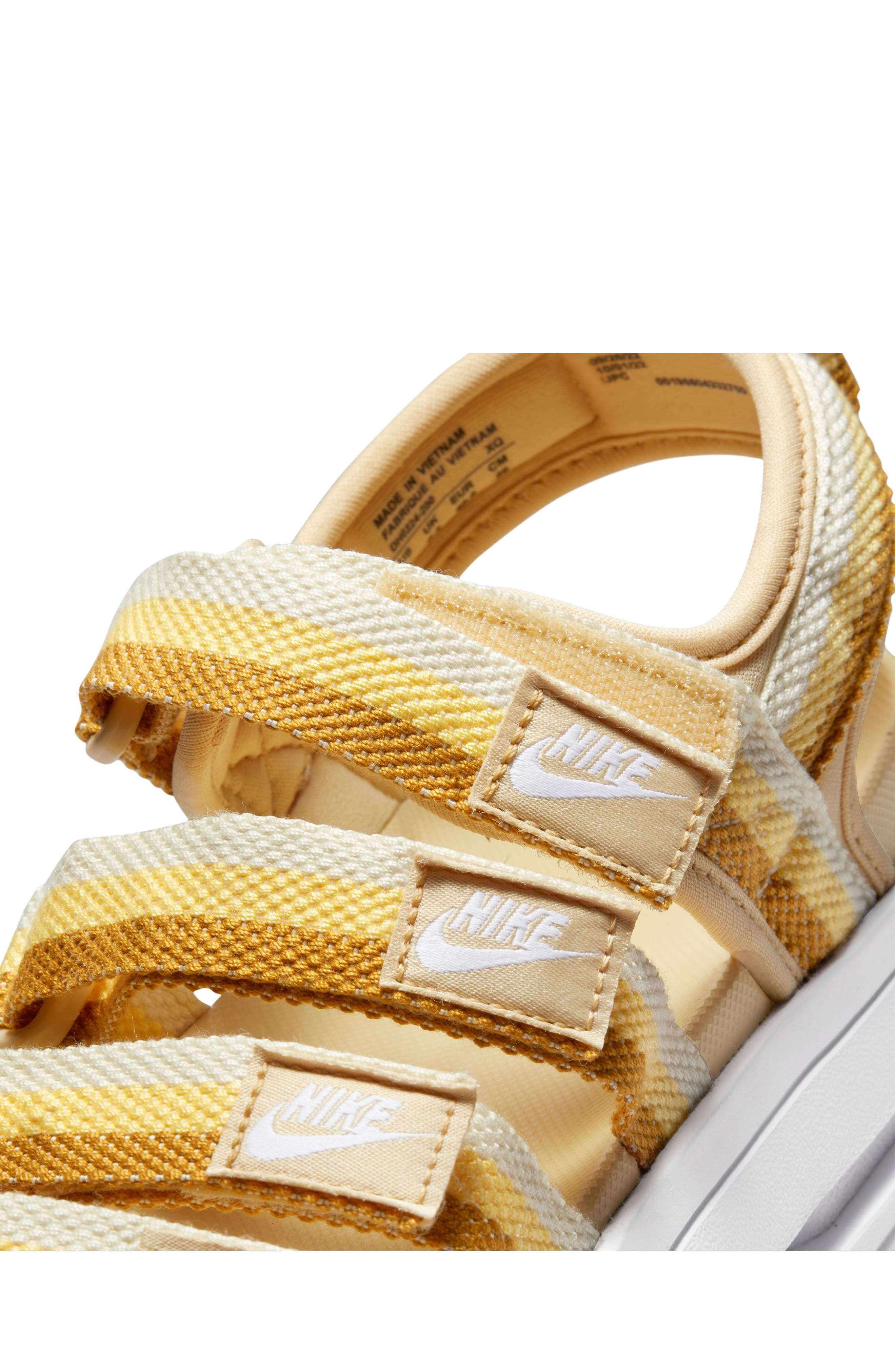 Nike Icon Classic Platform Sandal in Sesame/White/Chutney/Topaz at Nordstrom - 6