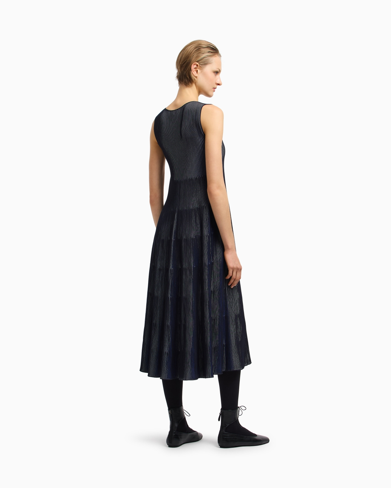 SLEEVELESS DRESS IN KNIT FRONT AND BACK PLATED EFFECT - 3