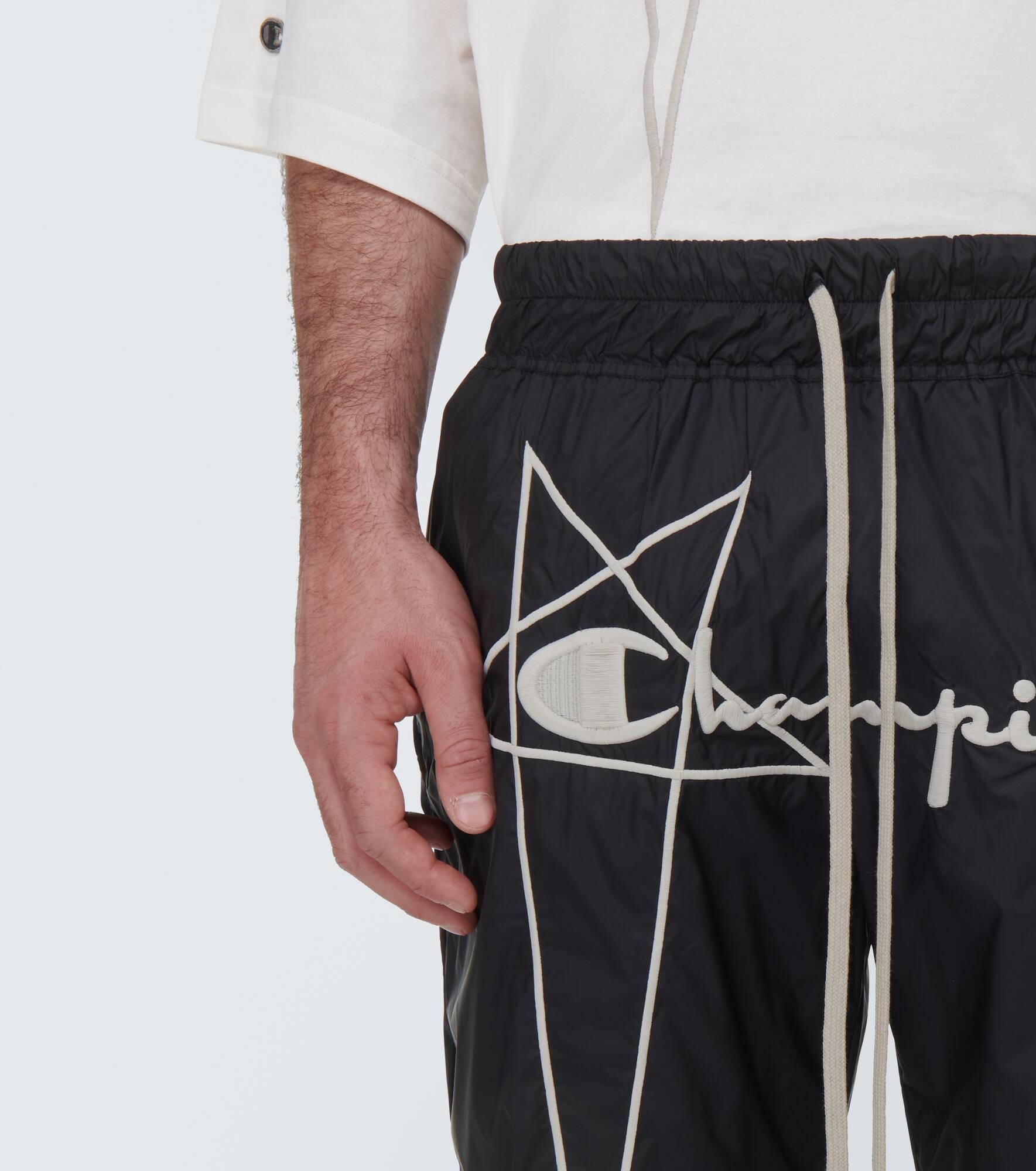 x Champion® nylon sweatpants - 5
