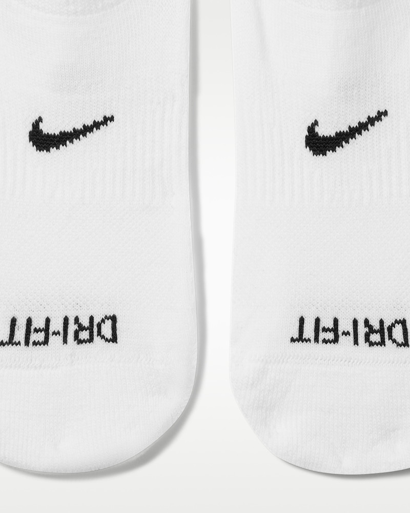 Nike Nike Everyday Plus Cushioned Women's Training Footie Socks (3 Pairs) outlook
