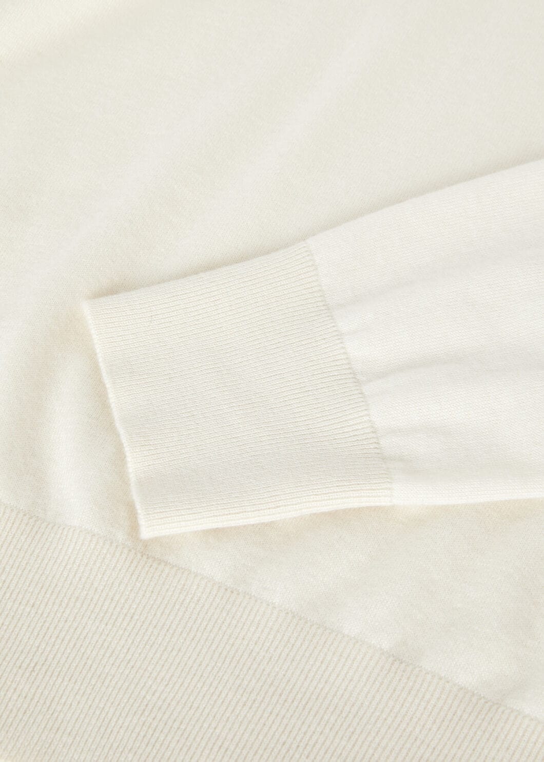 Jubilee Turtleneck - 6