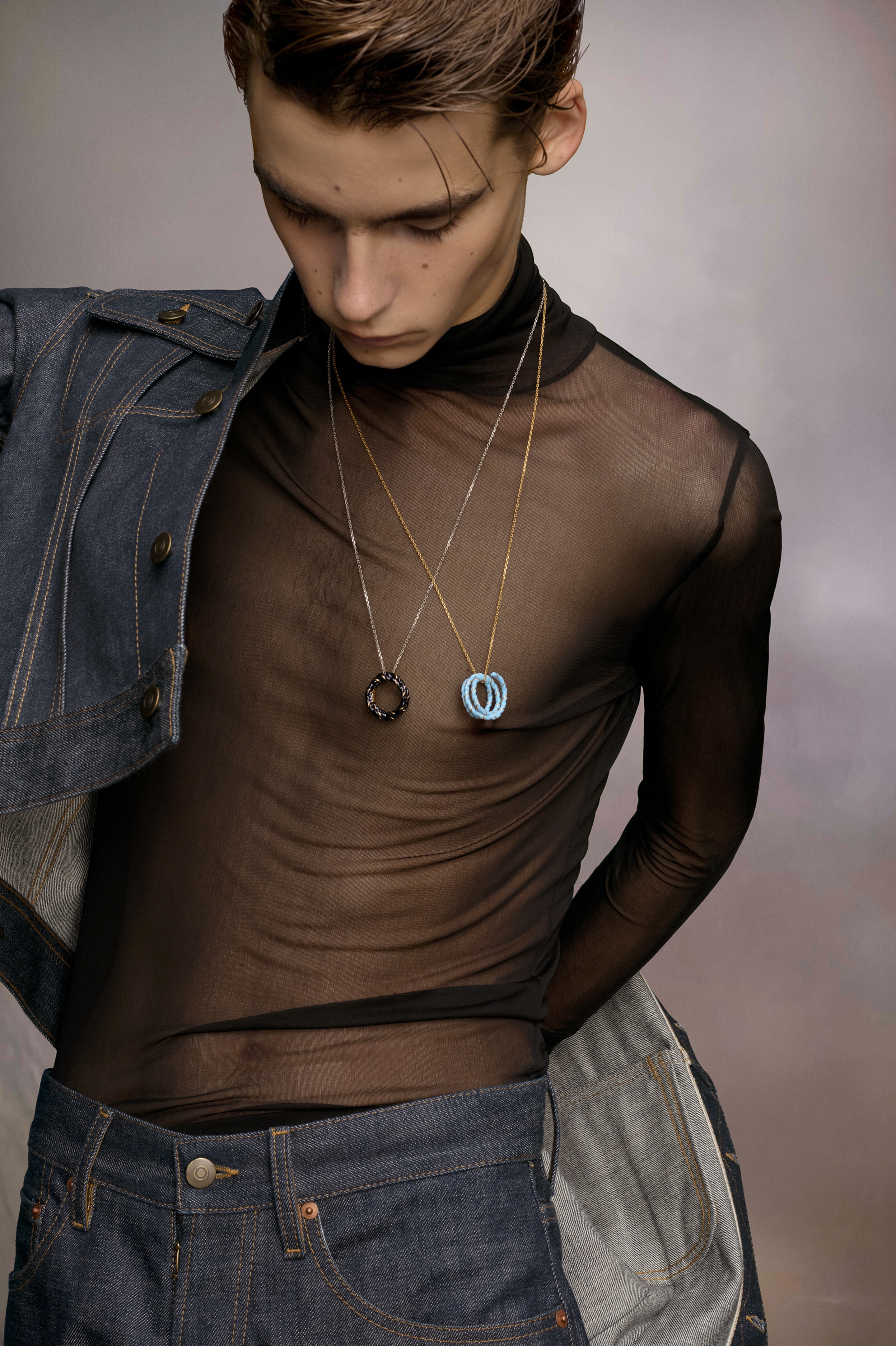 Laces necklace - 3