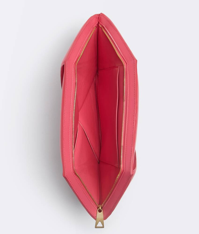 Bottega Veneta pouch outlook