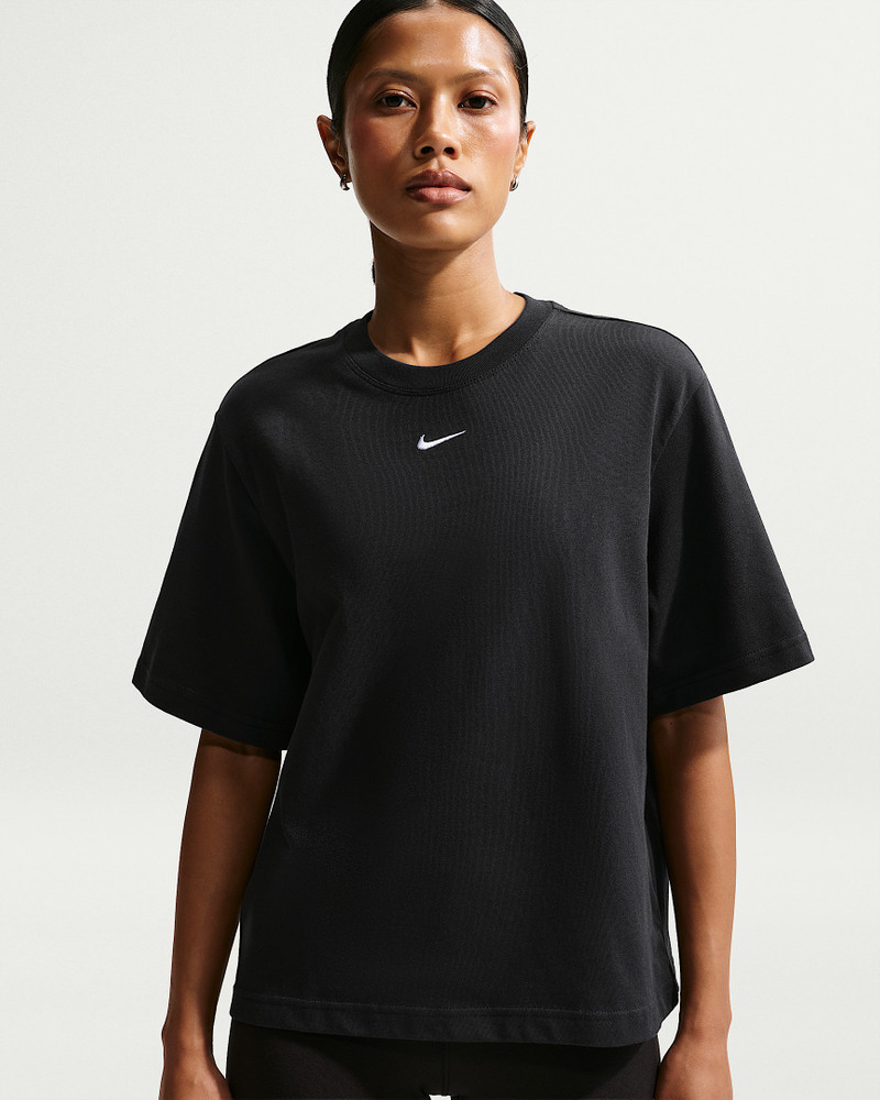 Nike Sportswear Essential Women's Boxy T-Shirt 1