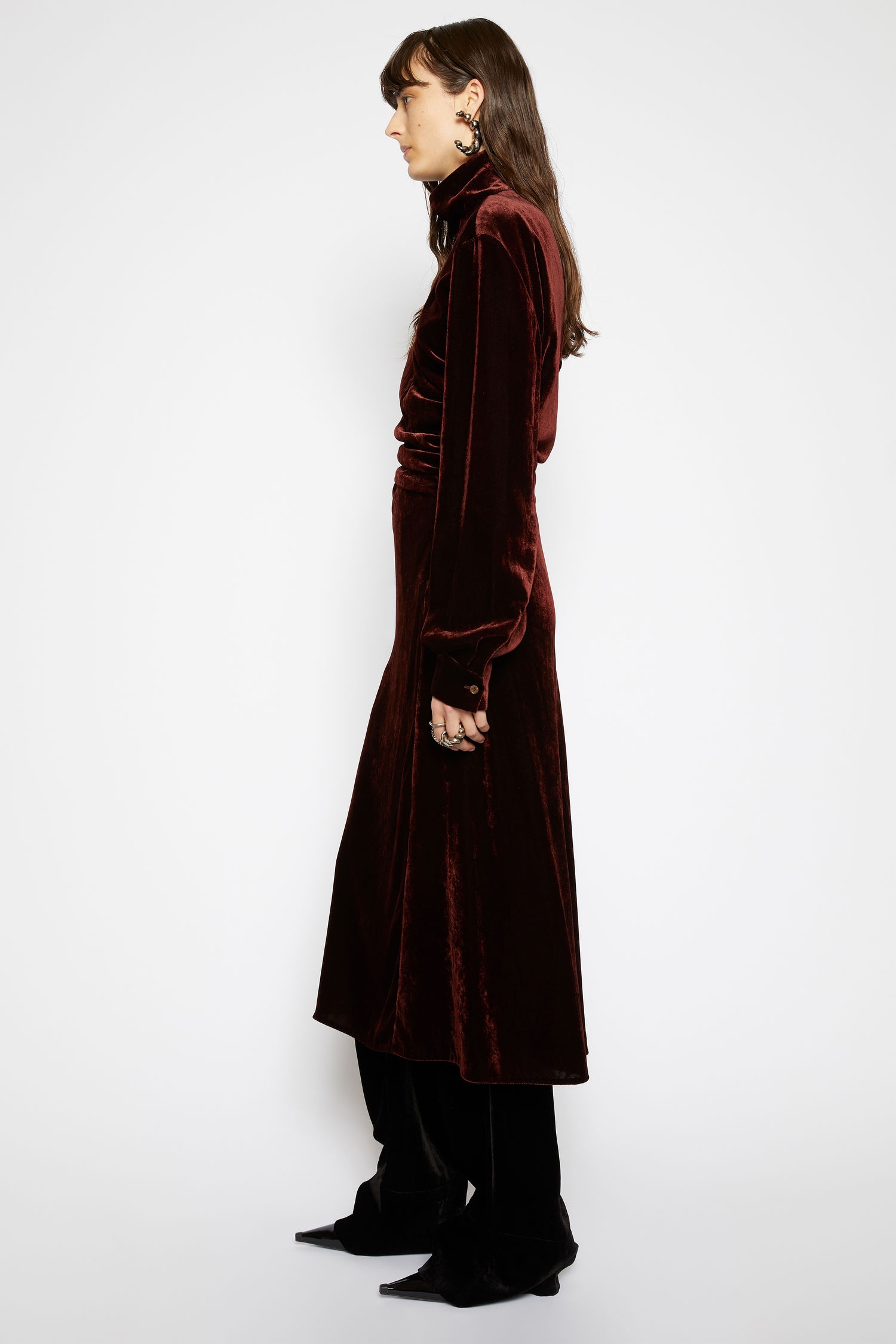 Mock-neck velvet dress dark brown - 3