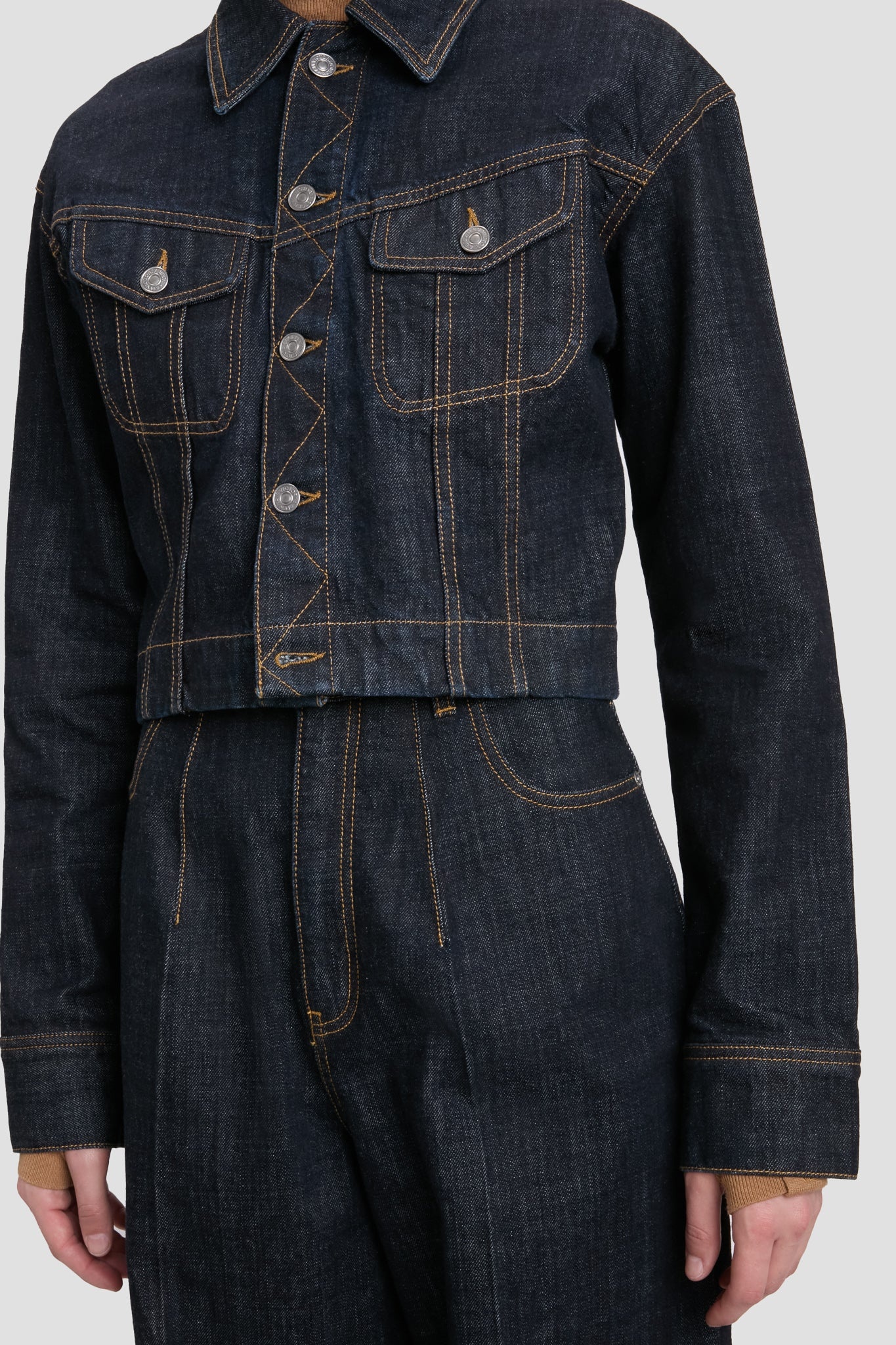 Cropped Denim Jacket In Indigo Rinse - 5