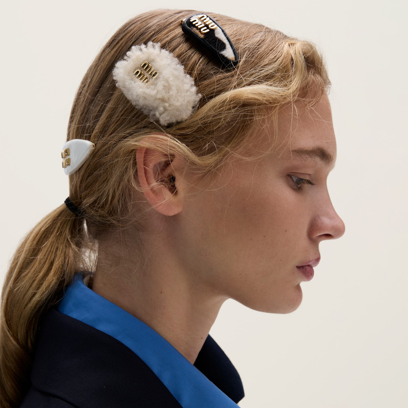 Miu Miu Hair clip set outlook