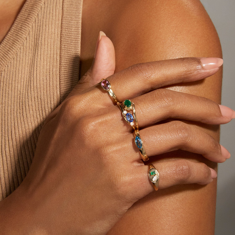 Emerald Luxe Pinky Signet Ring 8