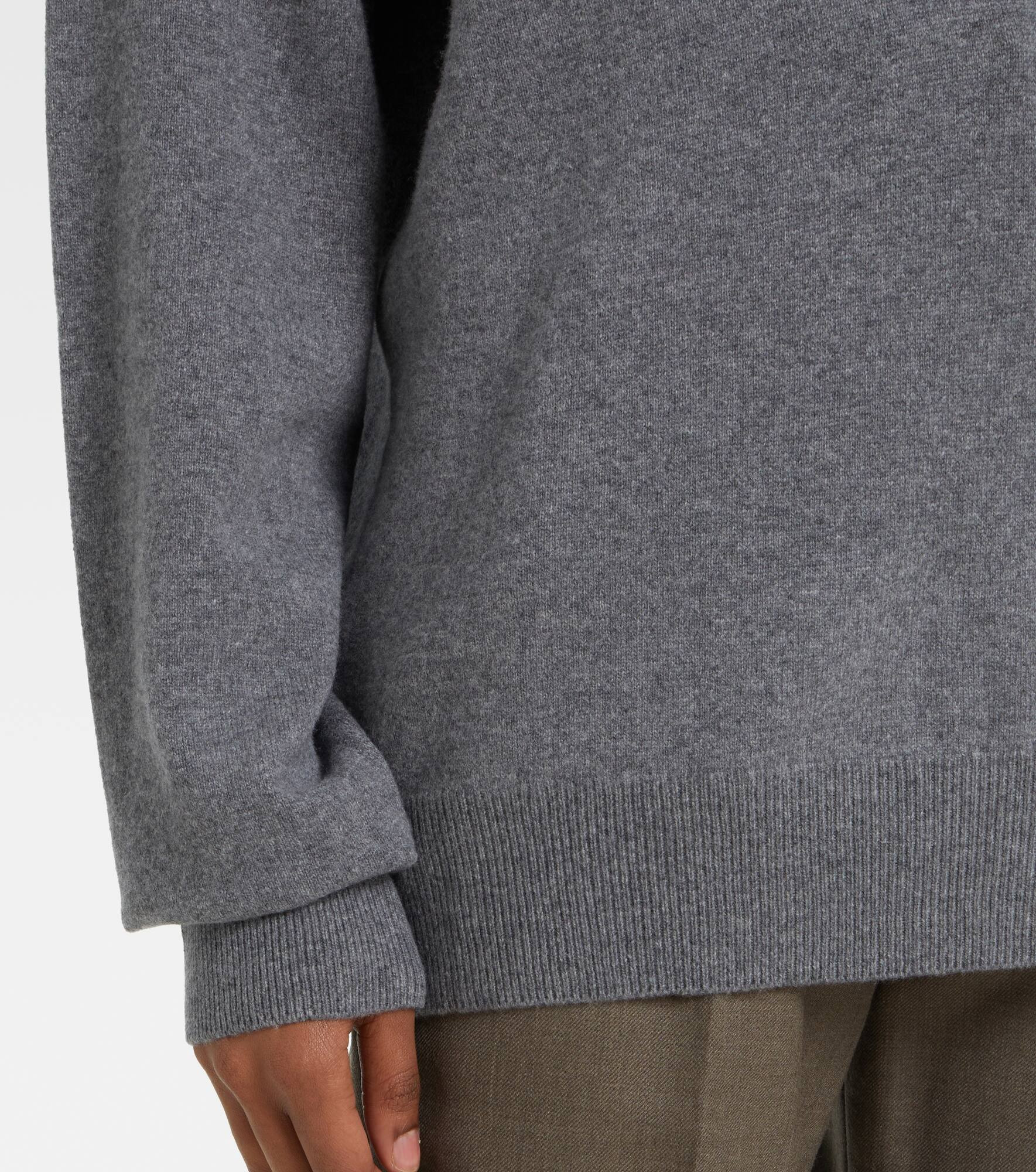 Wool sweater - 5