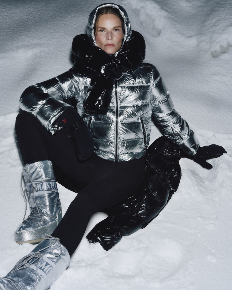 PERFECT MOMENT Polar Flare Down Jacket outlook