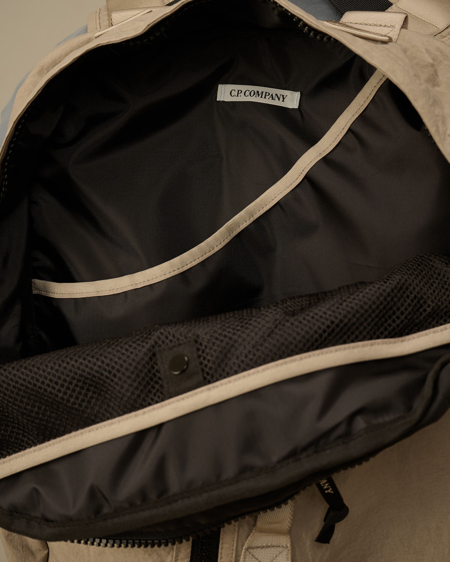 Plain Paper Touch Travel Bag - 4