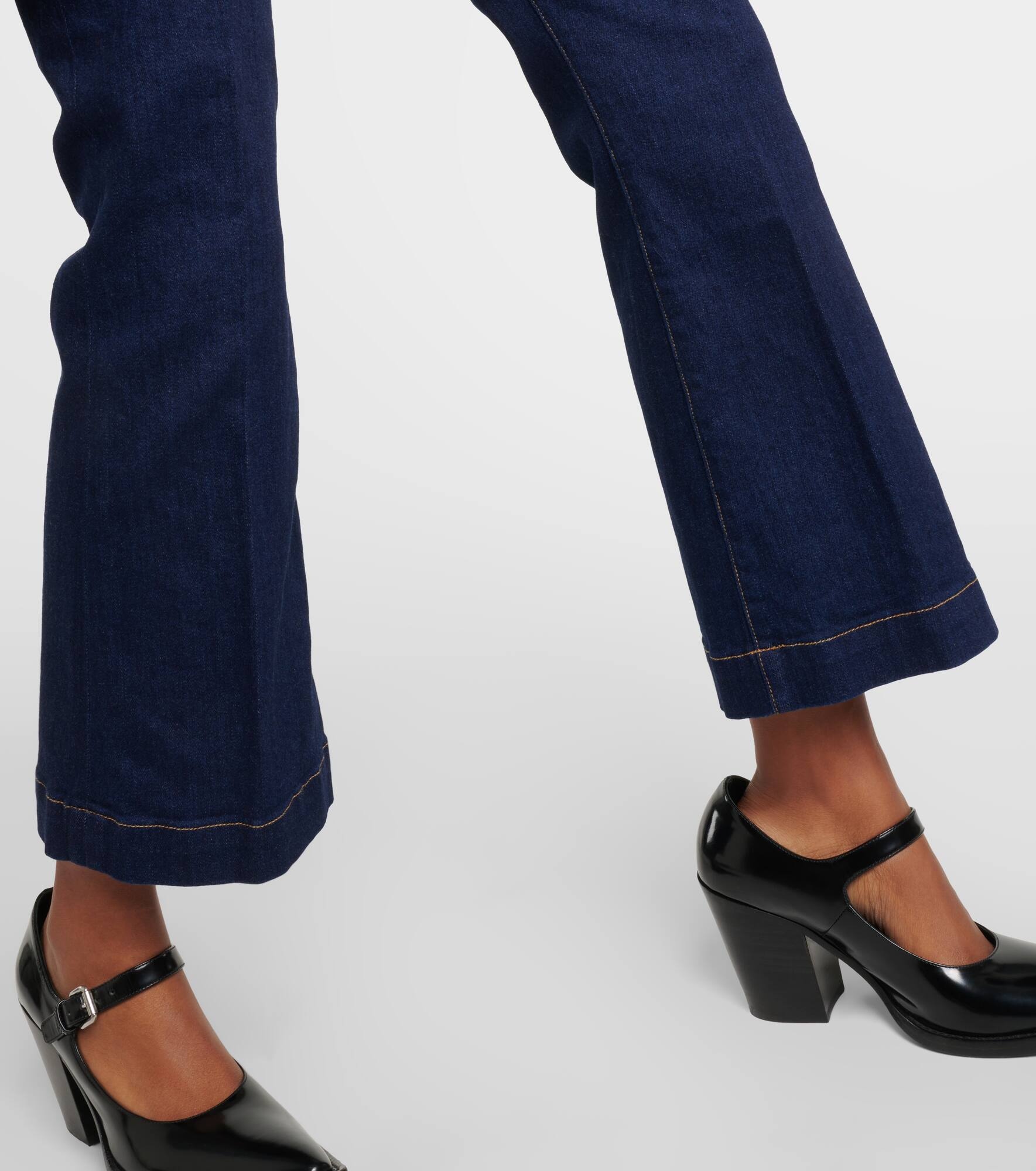 Carson cropped flared jeans - 5