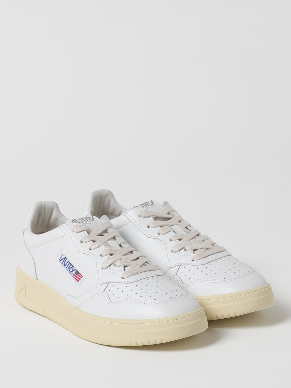 Autry sneakers in smooth leather - 2
