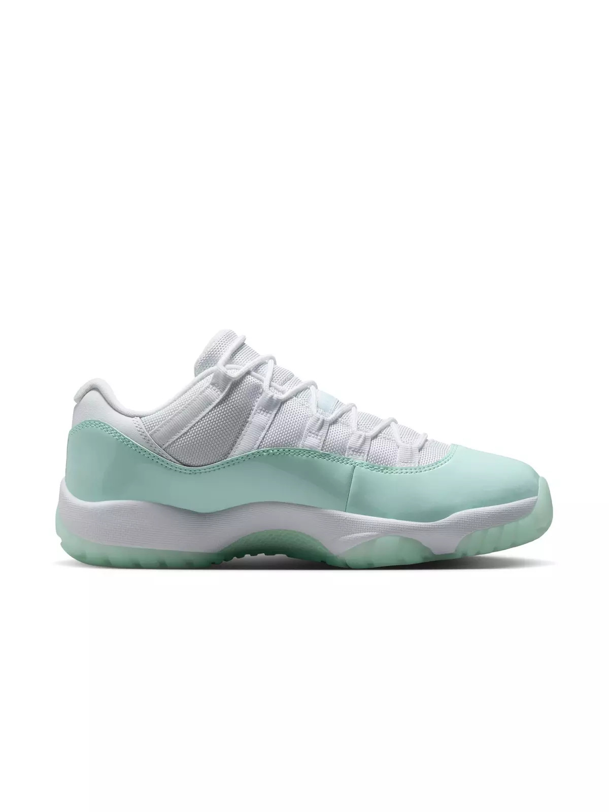 11 Retro Low âIglooâ Women's Shoe - 2