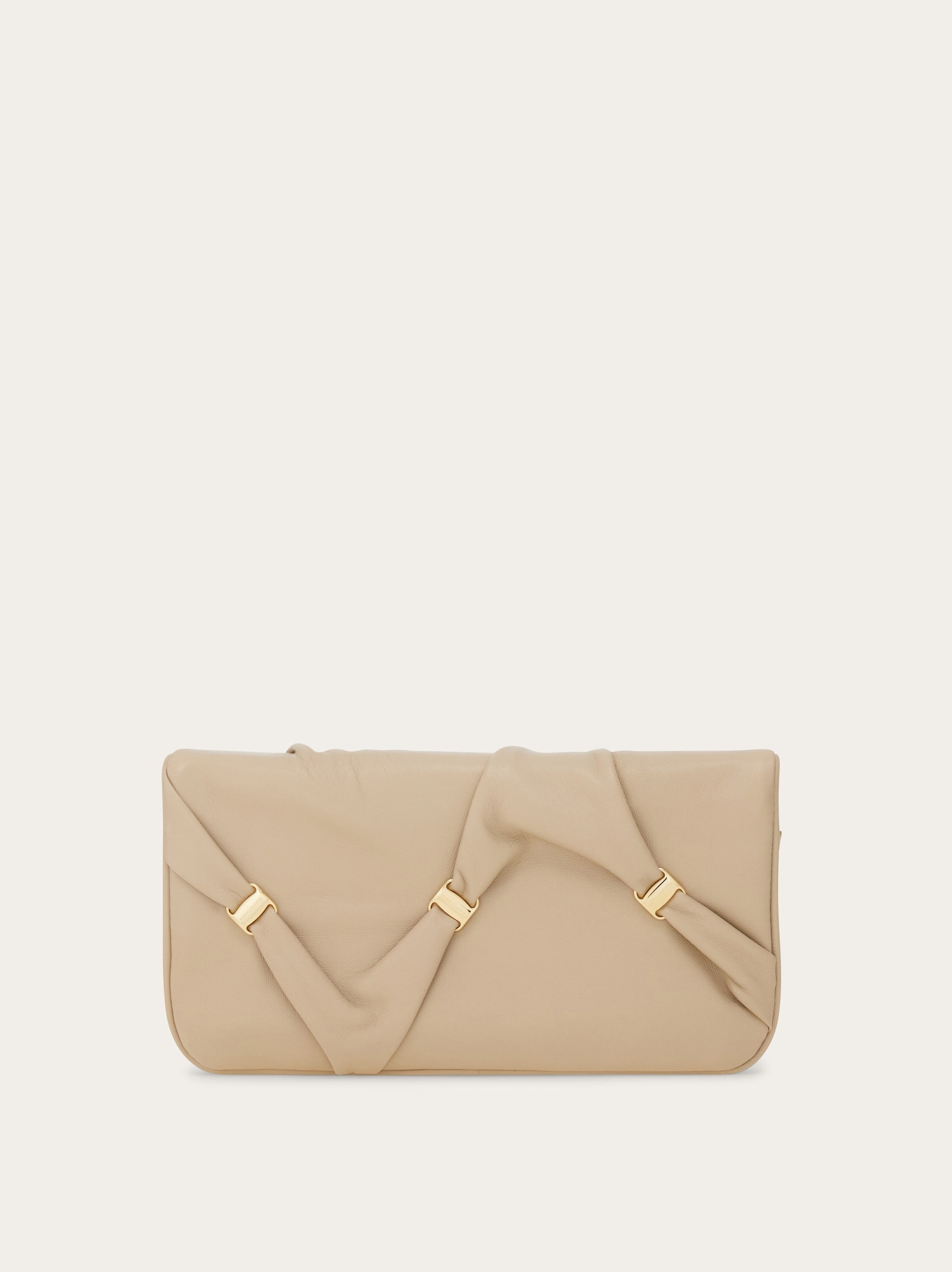 Wallet with chain - 3
