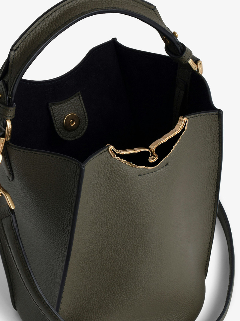 Borderline Bucket Bag 4