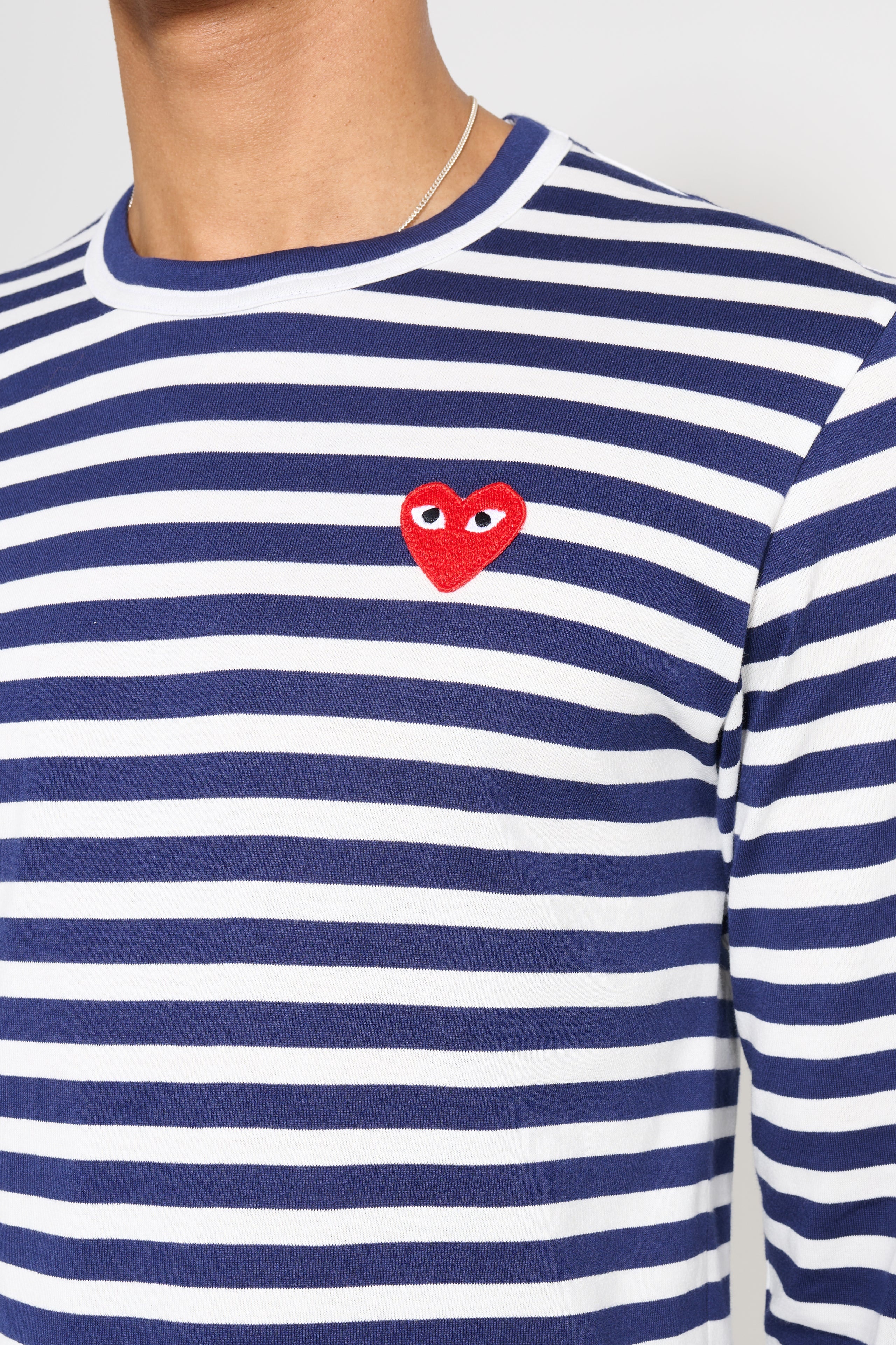 COMME DES GARÇONS PLAY SMALL HEART LS T-SHIRT NAVY STRIPE - 4