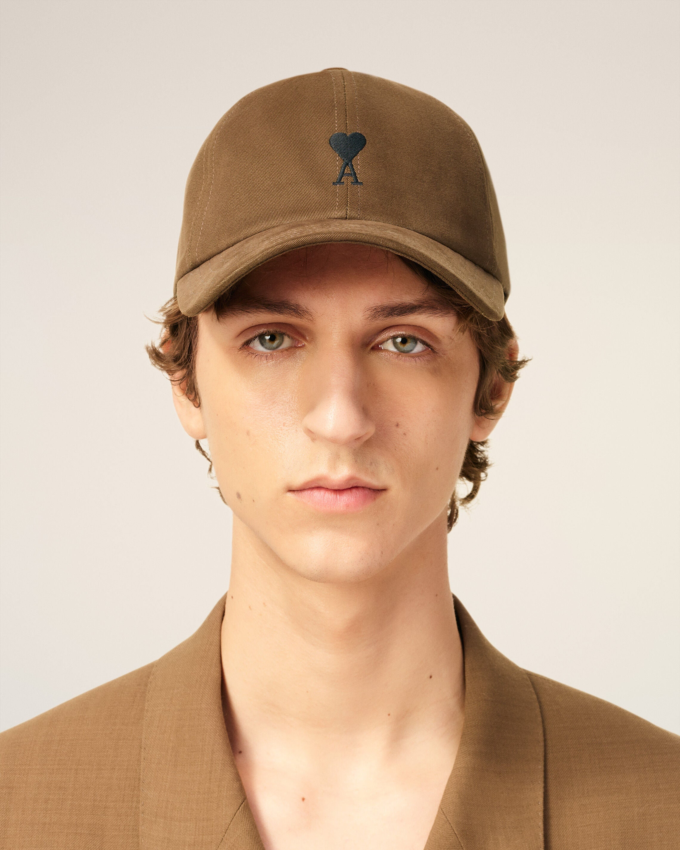 BROWN COTTON AMI DE COEUR EMBROIDERY CAP - 2