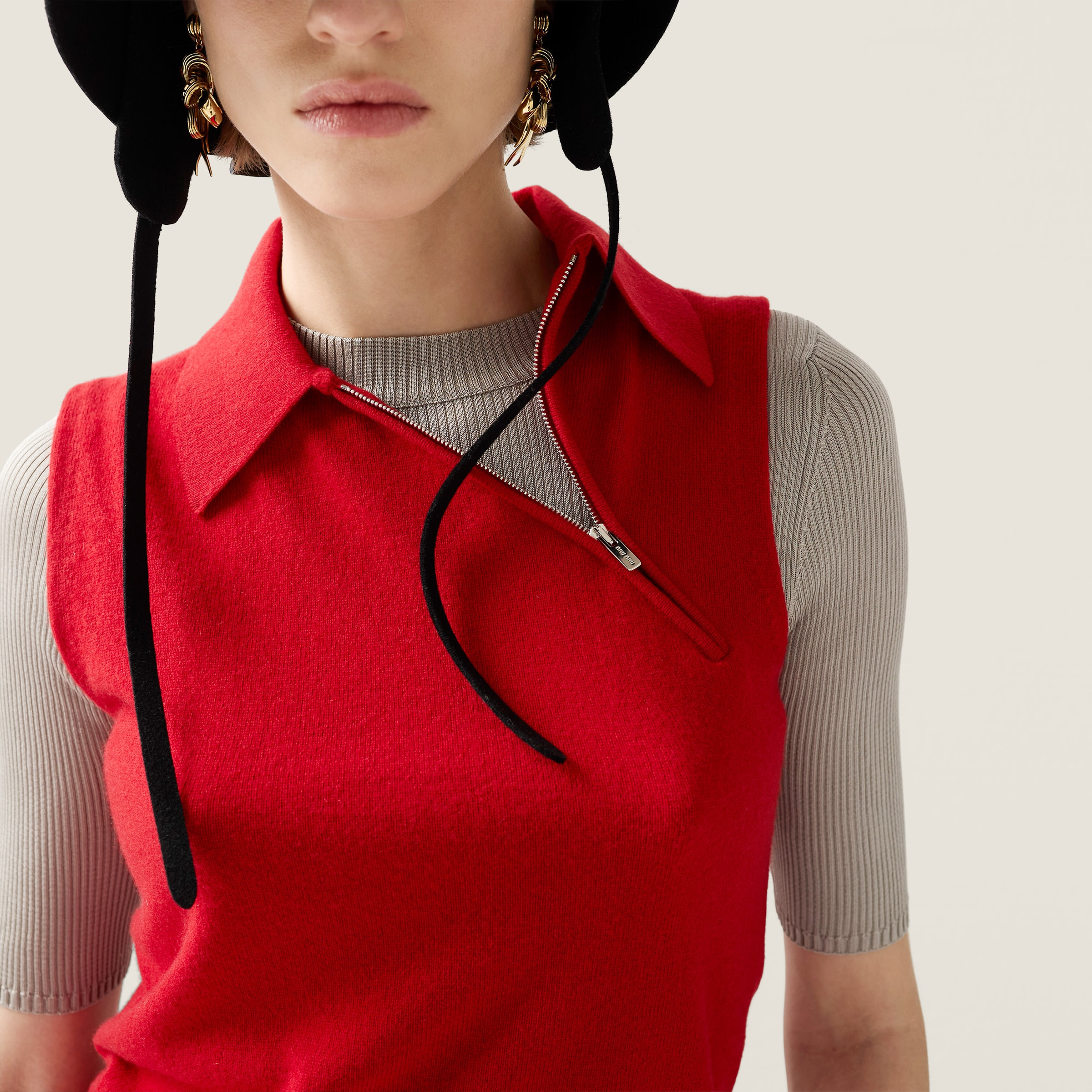 Sleeveless cashmere polo shirt - 6