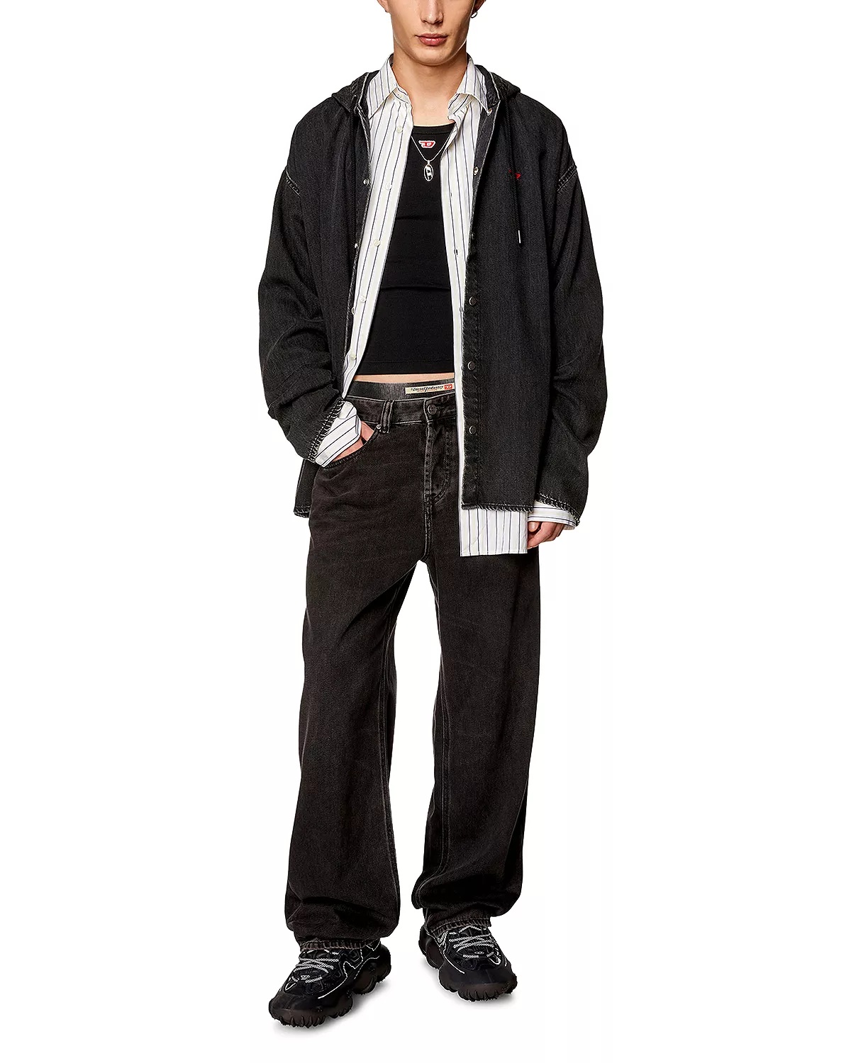 2001 D-Macro Straight Fit Jeans in Black Denim - 2