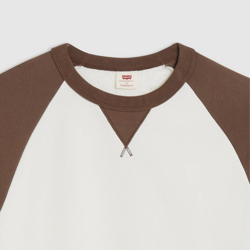 RED TAB™ CREWNECK SWEATSHIRT 7