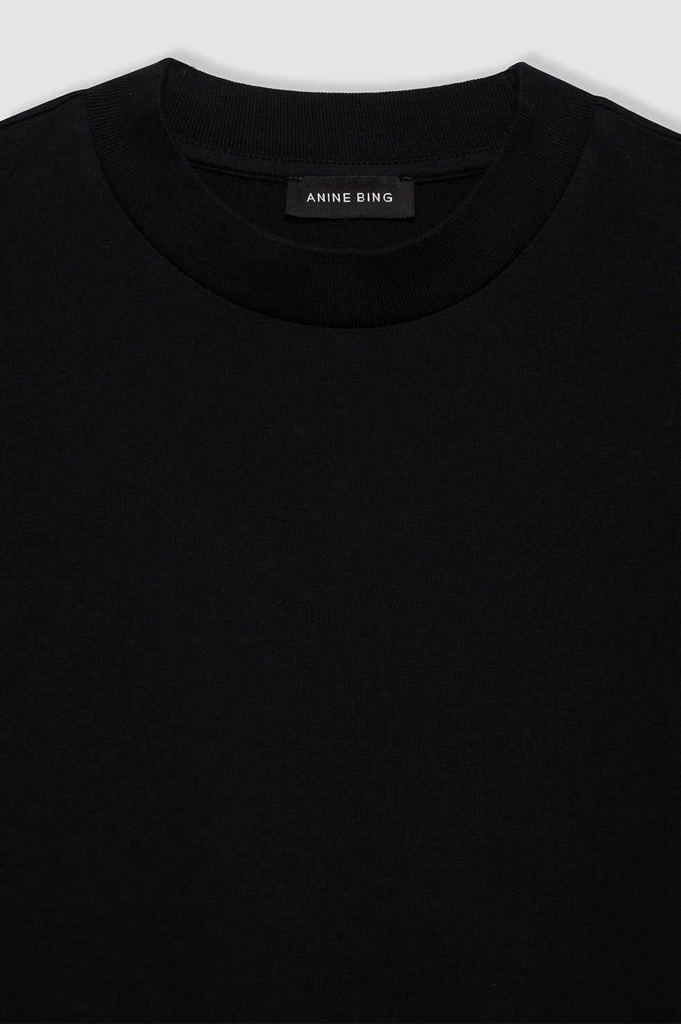 Caspen Tee - Black - 4