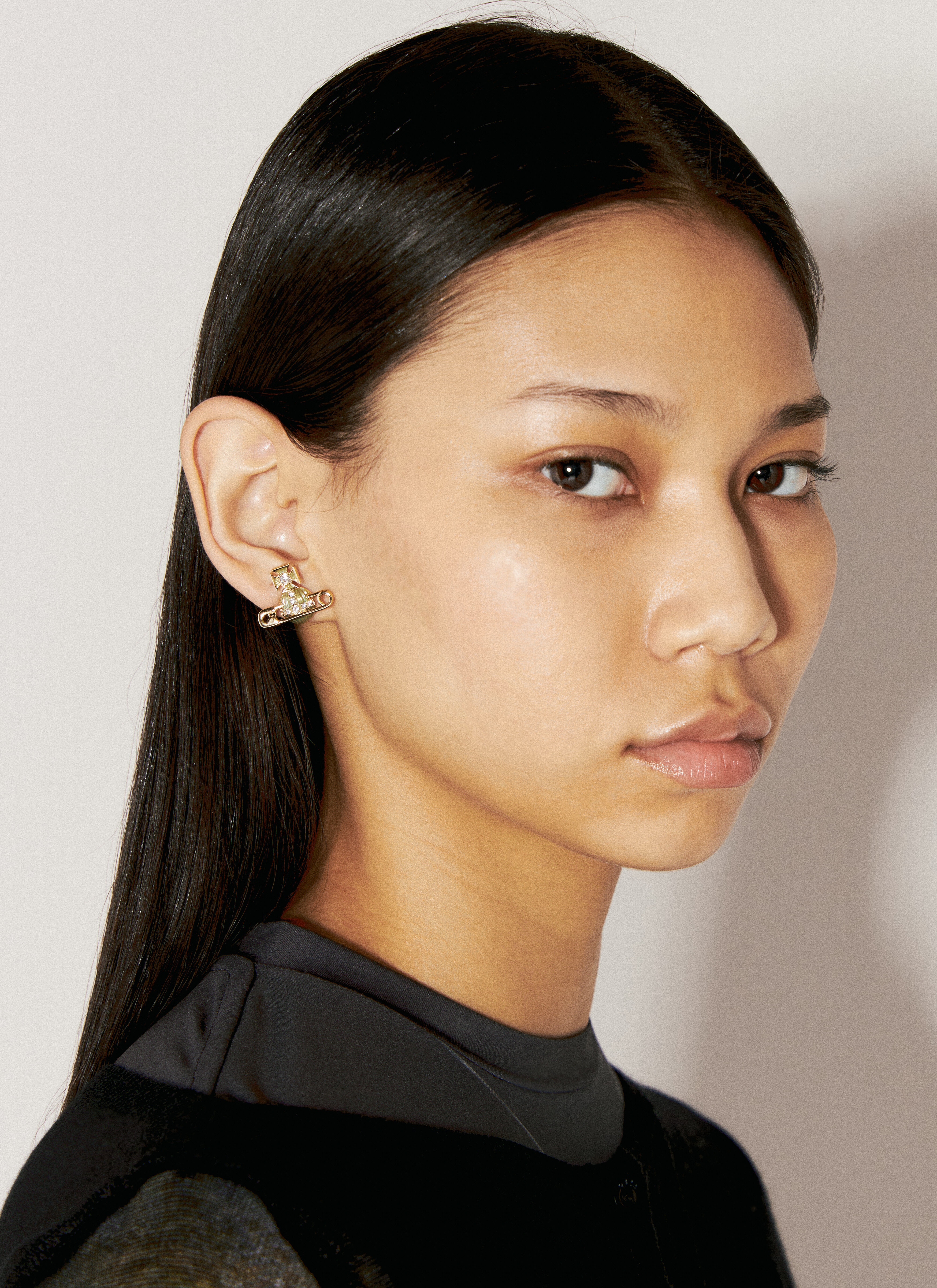 『Vivienne Westwood』 KITTY EARRINGS 6201033P Vivienne Westwood Kitty Earrings | REVERSIBLE