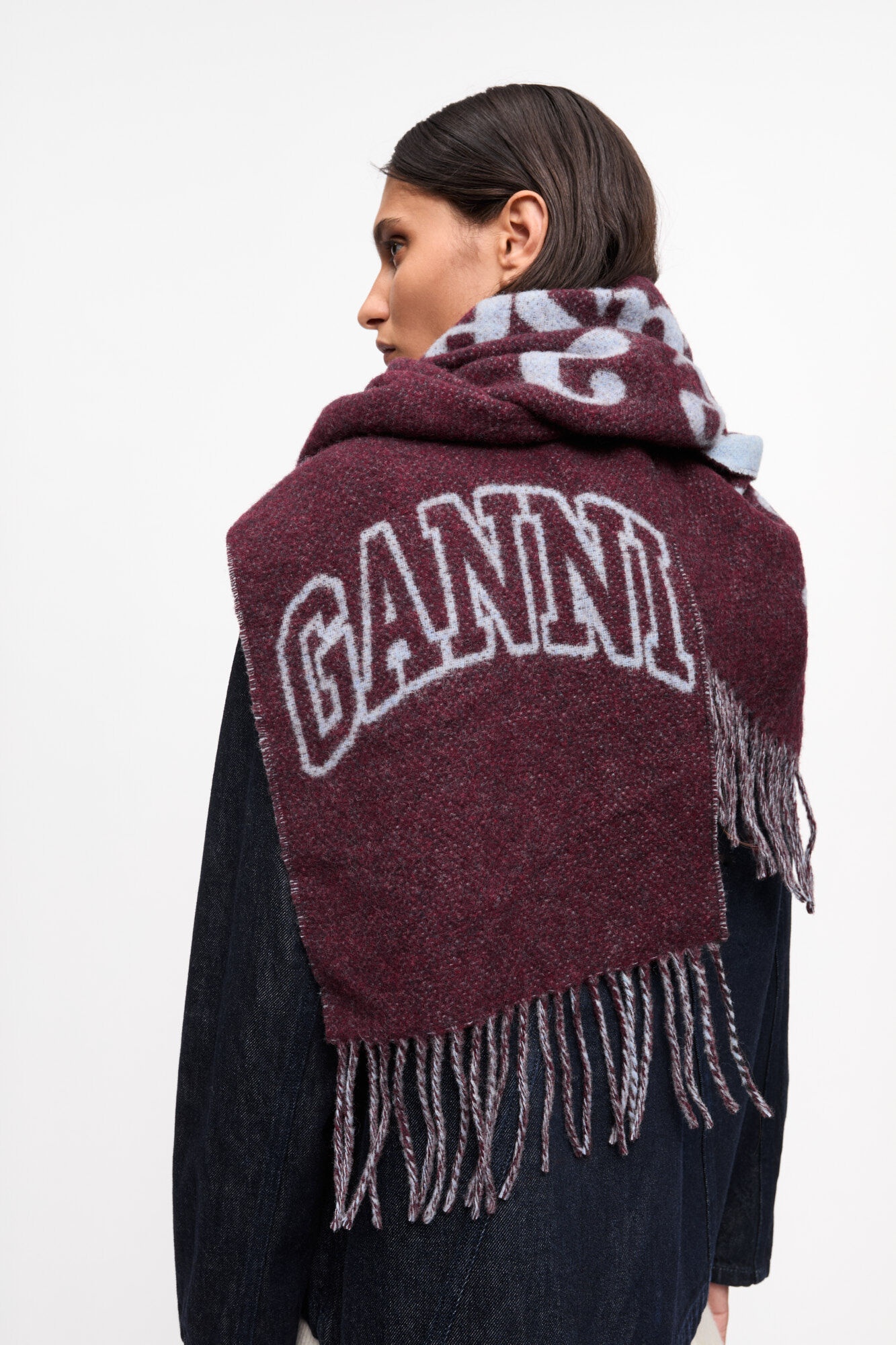 BURGUNDY FRINGED WOOL SCARF - 2