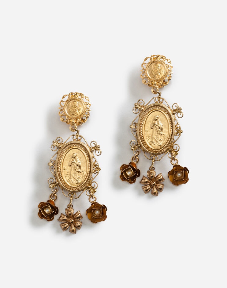 Drop earrings with decorative details - 1