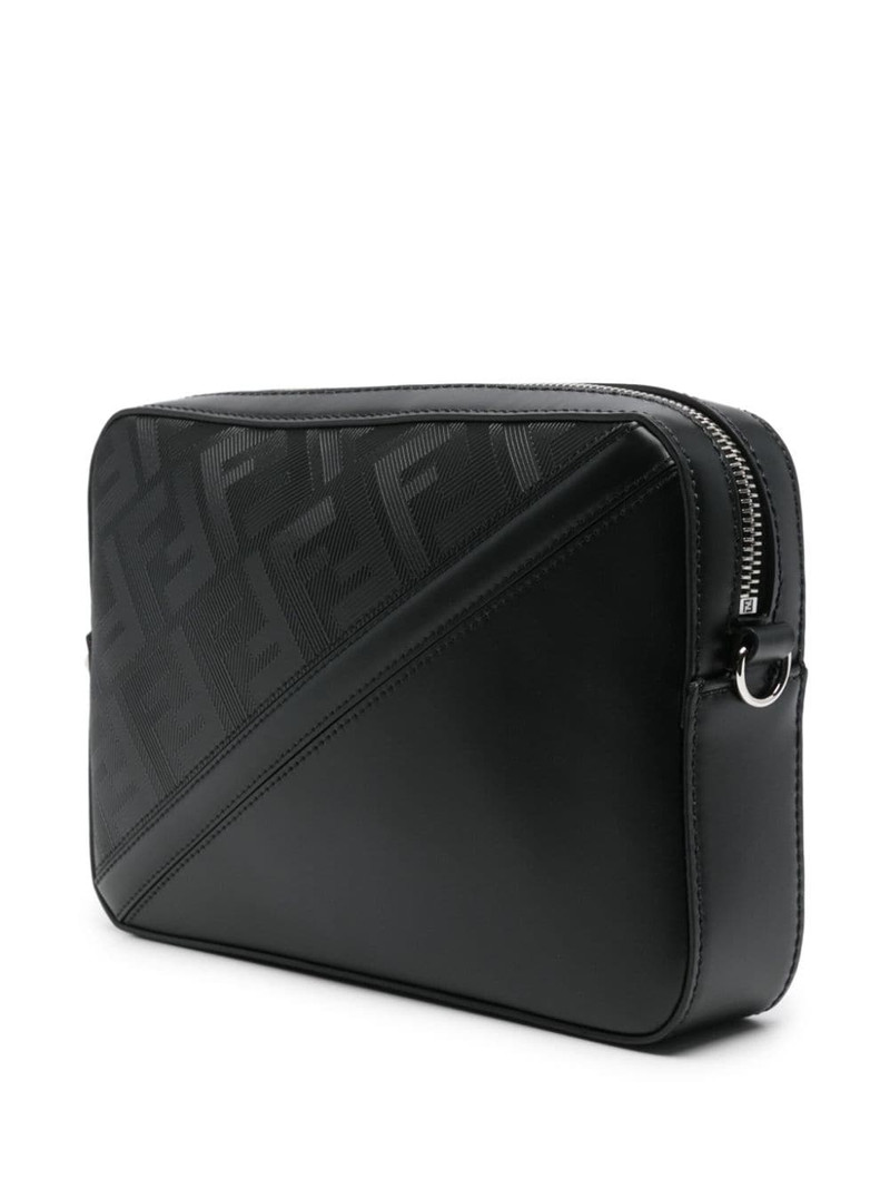 Diagonal shoulder bag 3